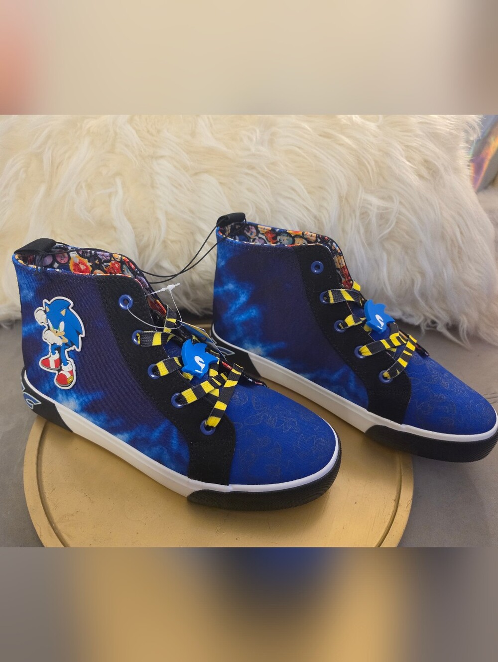 Blue Galaxy High-Top Sneakers with Character Sonic Accent Fits Woman's 7.5 / 8 - Picture 1 of 10